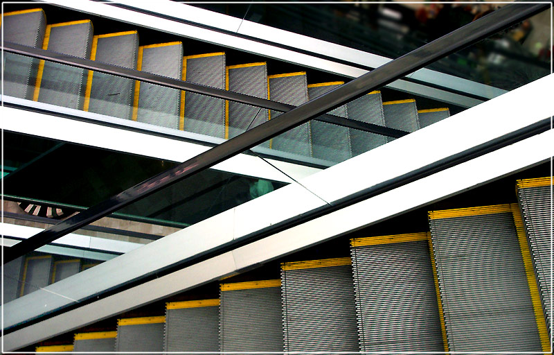        .....     Por alla y de regreso
---------
 (  ,      )