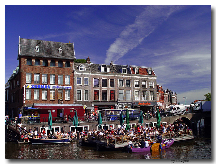 Leiden. Holland.
---------
 (  ,      )