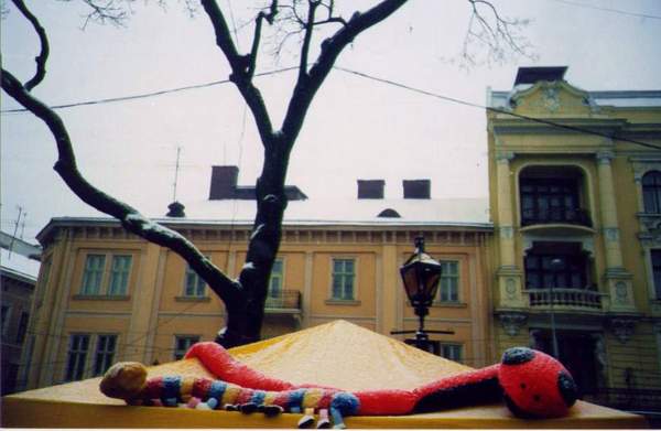 ...а повылазив, греются на солнышке
---------
 (кликните по изображению, чтобы открыть его в полный экран)
