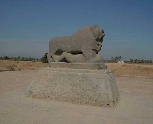 The Lion of Babylon
---------
 (  ,      )