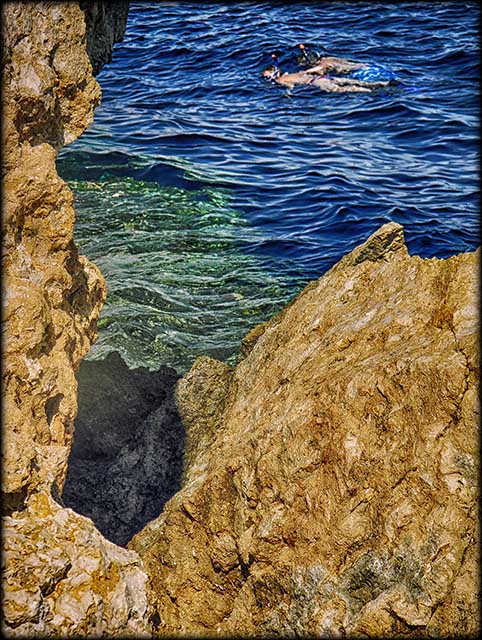 ***
---------
 (  ,      )