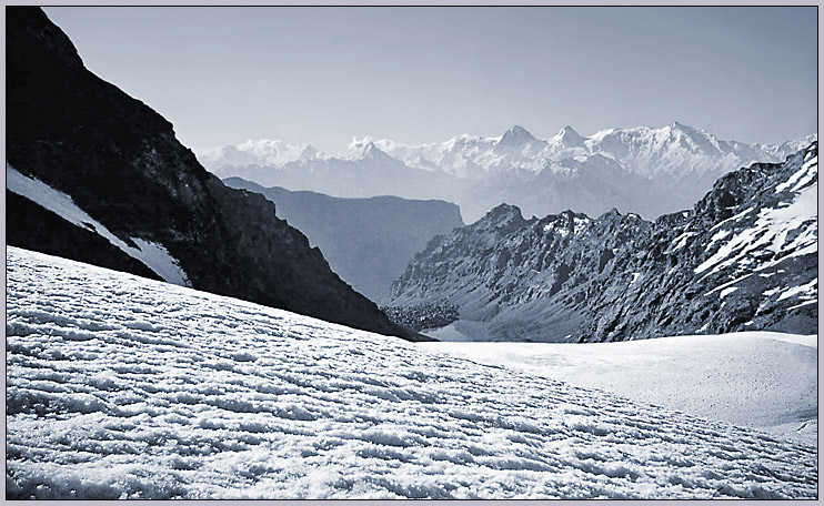 Pamir (30) 1983
---------
 (  ,      )