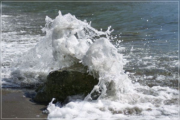 Water Sculpture
---------
 (  ,      )