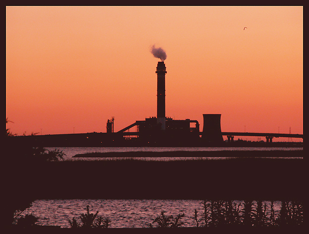 Industrial Sunset
---------
 (  ,      )