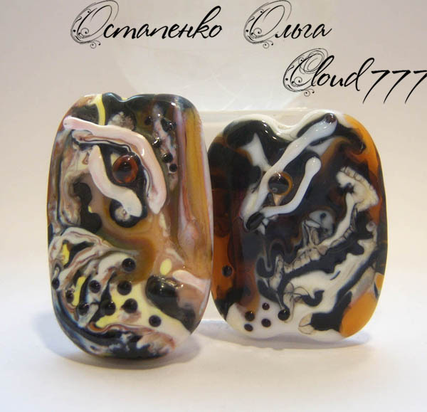 lampwork " "
---------
 (  ,      )