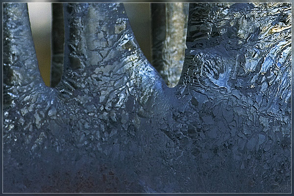 Ice Dragon Scales
---------
 (  ,      )