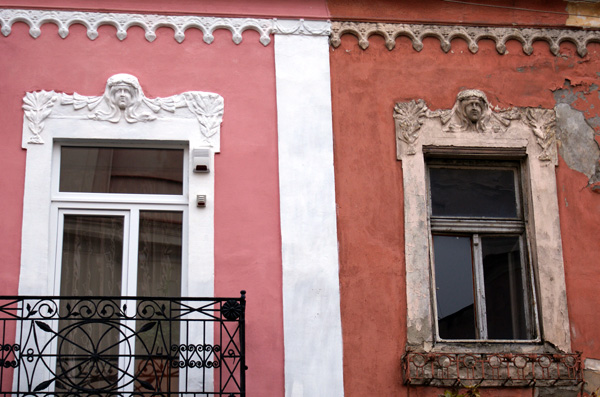 /
---------
 (  ,      )