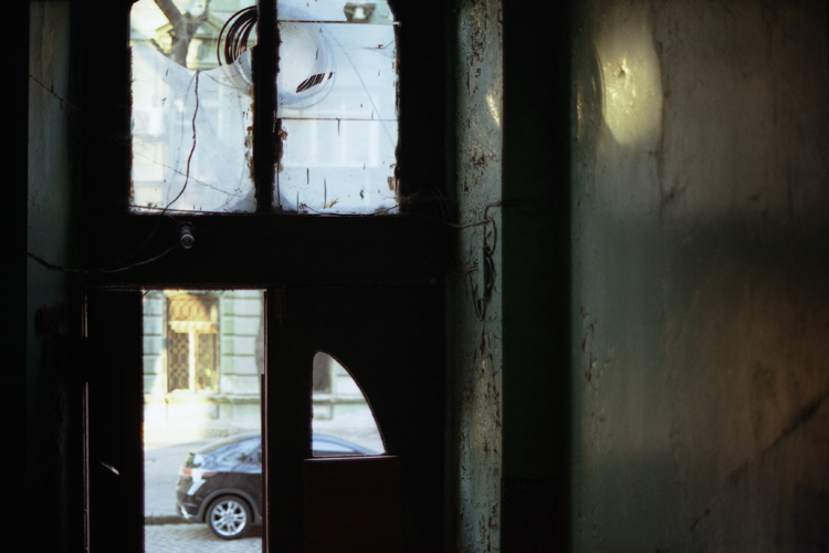 
---------
 (  ,      )