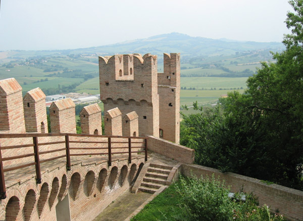 Gradara
---------
 (  ,      )