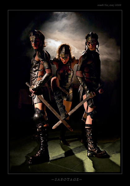 ~ Sabotage Dance Show ~
---------
 (  ,      )