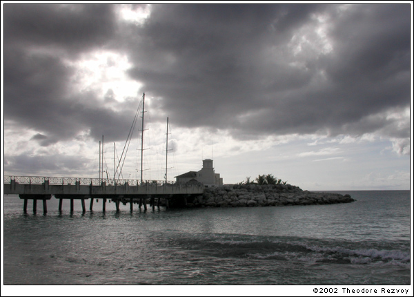 BreakWater
---------
 (  ,      )