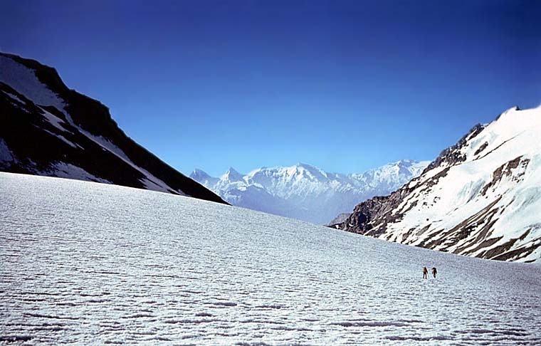 Pamir (23) 1983
---------
 (  ,      )