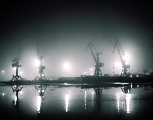 [sea.port]
---------
 (  ,      )