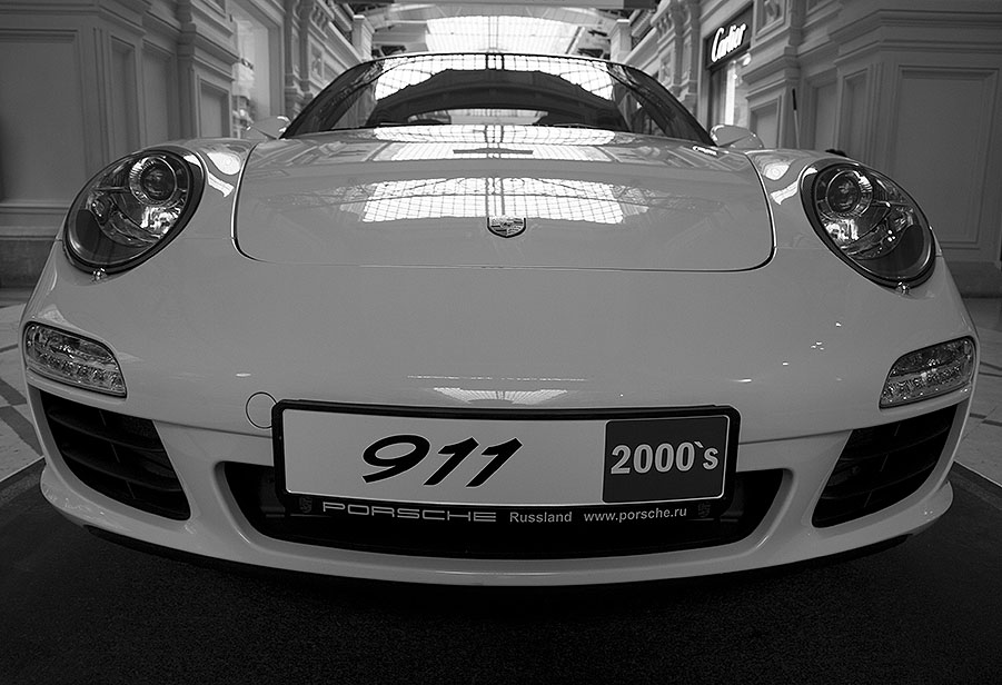 Porsche
---------
 (  ,      )