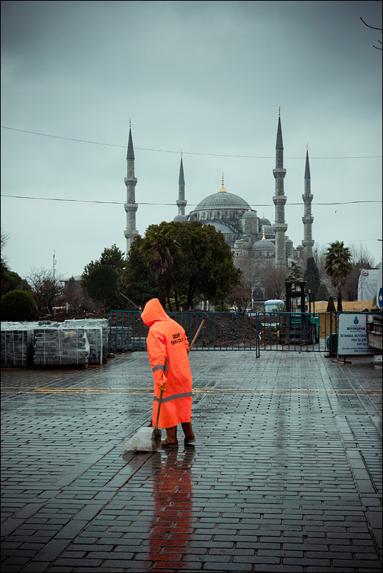 Istanbul #19
---------
 (  ,      )