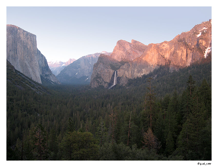 Yosemite National Park
---------
 (  ,      )