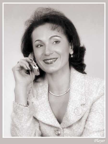 Business Woman #1
---------
 (  ,      )