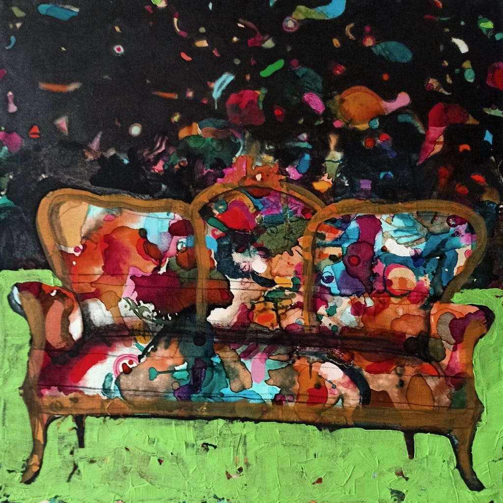 A Quick Sketch with a Sofa on the Grass
---------
 (  ,      )