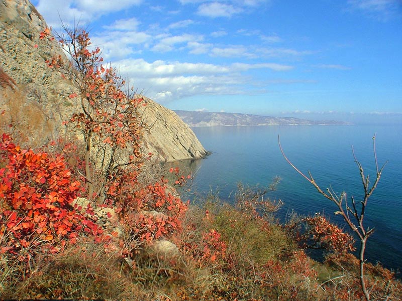 Побережье Крыма в октябре