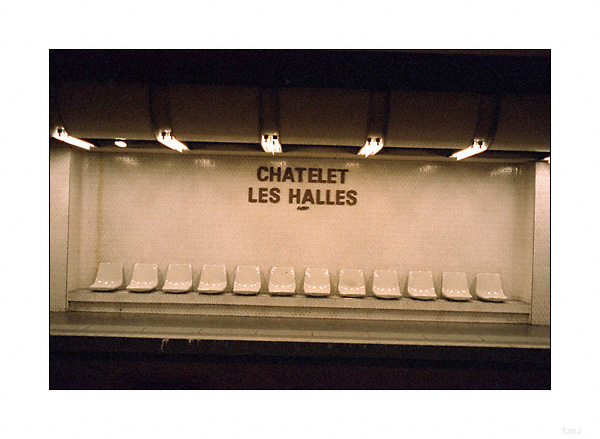 Chatelet - Les Halles
---------
 (  ,      )