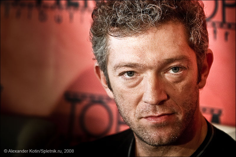 Vincent Cassel
---------
 (  ,      )