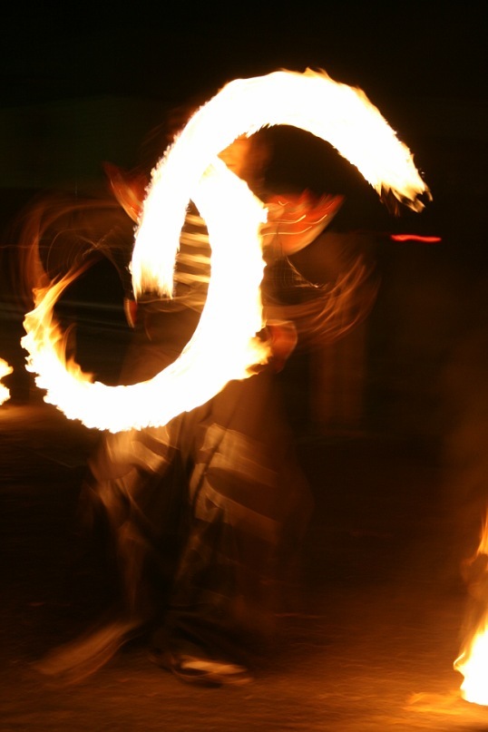 Fire show 4
---------
 (  ,      )