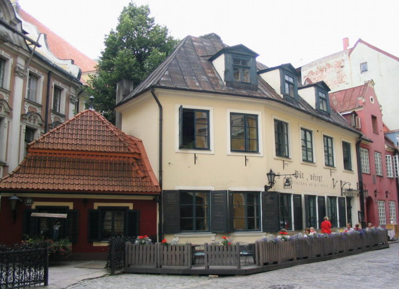 ��������� �����
---------
 (�������� �� �����������, ����� ������� ��� � ������ �����)