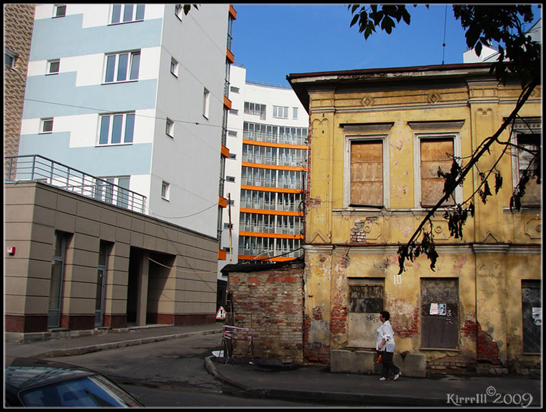 ******
---------
 (  ,      )