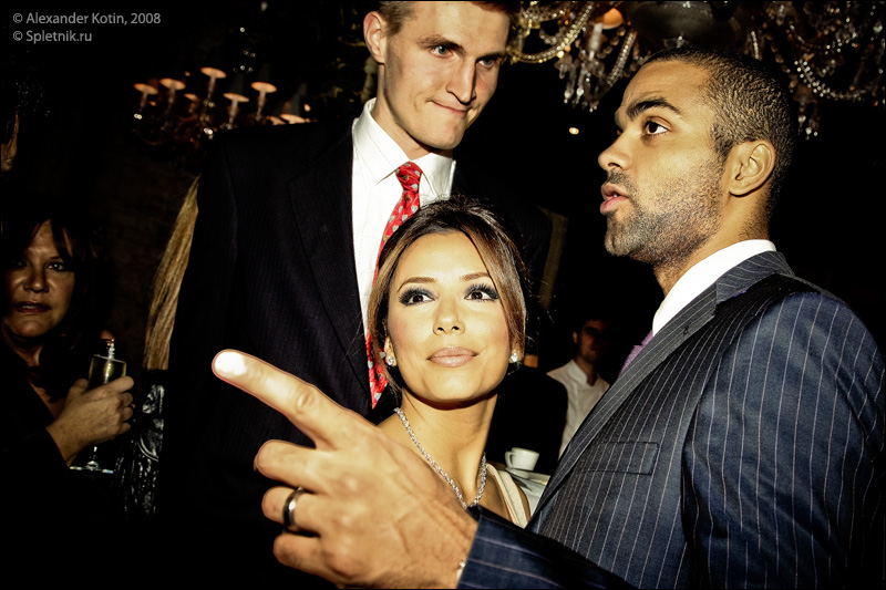  , Eva Longoria, Tony Parker
---------
 (  ,      )