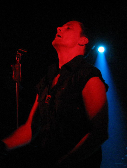 Jurgen Engler (Die Krupps)
---------
 (  ,      )