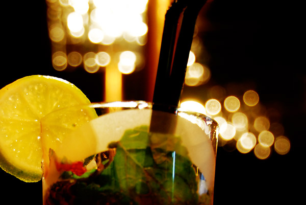 Mojito
---------
 (  ,      )