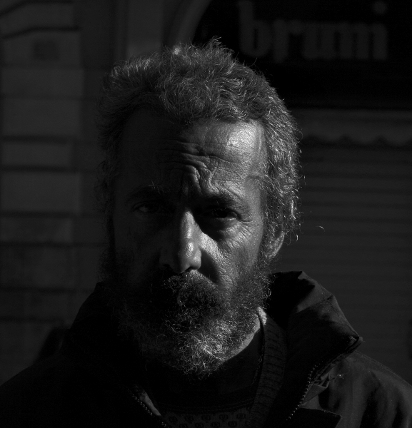 Homeless Black and White
---------
 (  ,      )