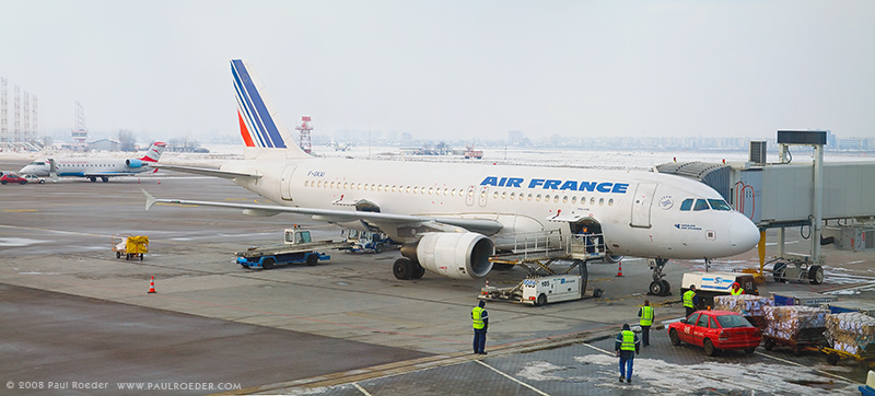 ������� / Fly Away
---------
 (�������� �� �����������, ����� ������� ��� � ������ �����)