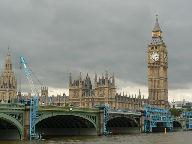 Big Ben
---------
 (  ,      )