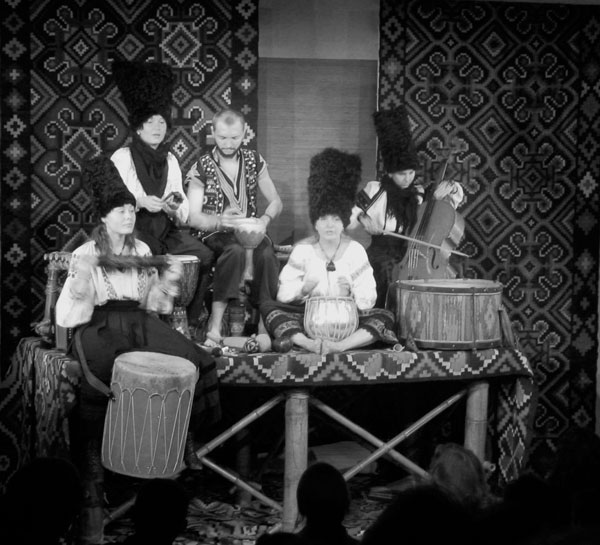 
---------
 (  ,      )