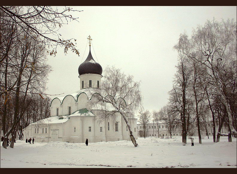 В Александровской слободе
---------
 (кликните по изображению, чтобы открыть его в полный экран)