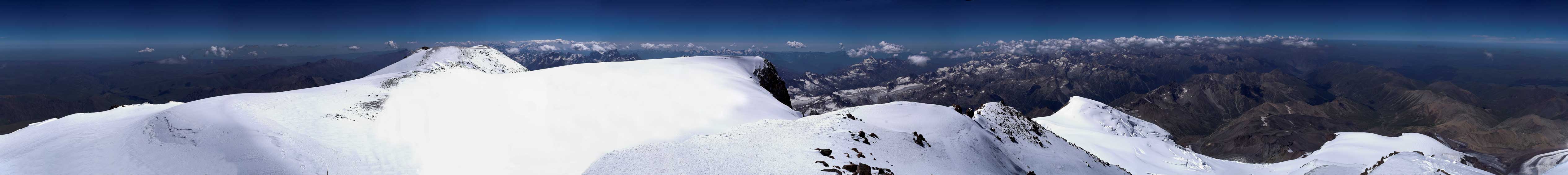 Pano from Mt. Elbruse (5642 m)
---------
 (  ,      )