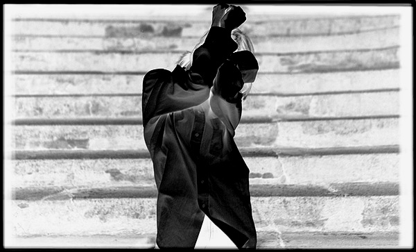 [mng nega]
---------
 (  ,      )