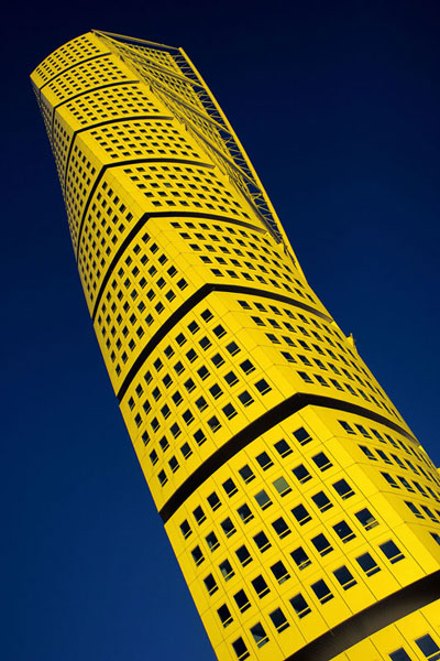 [turningtorso]
---------
 (  ,      )