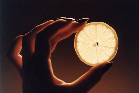 hand'n'lemon
---------
 (  ,      )