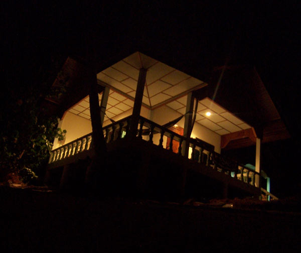 Empty Hotel Bungalow - Koh Phangan
---------
 (  ,      )