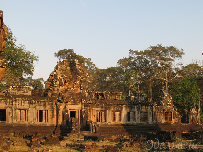 Prasat Suor Prat Temple/   
---------
 (  ,      )