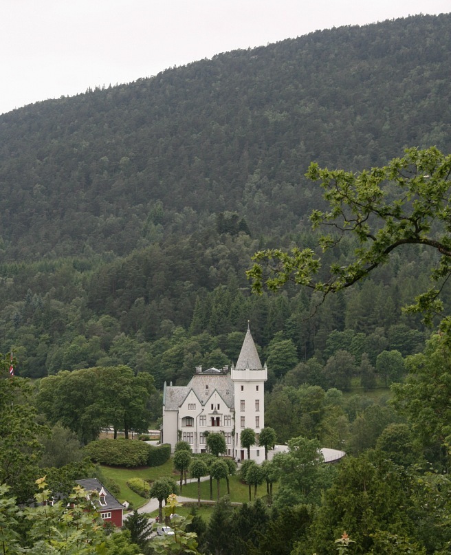 Gamlehaugen, Bergen
---------
 (  ,      )